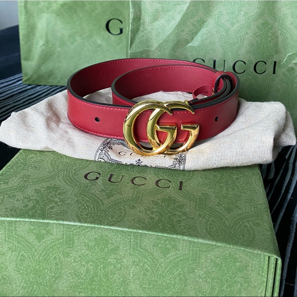 Gucci Women and or Men Belt comes with receipt dustbags box bag EVERYTHING
